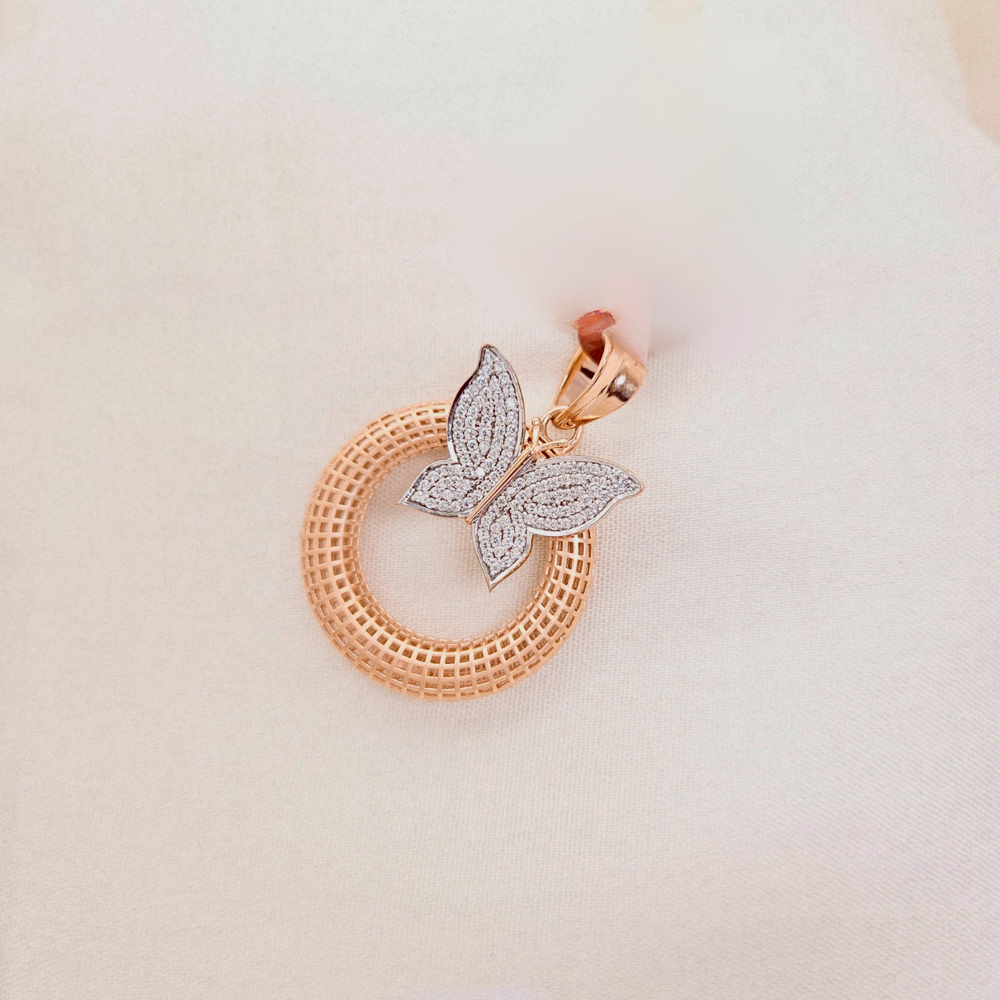 Butterlyn Pendant