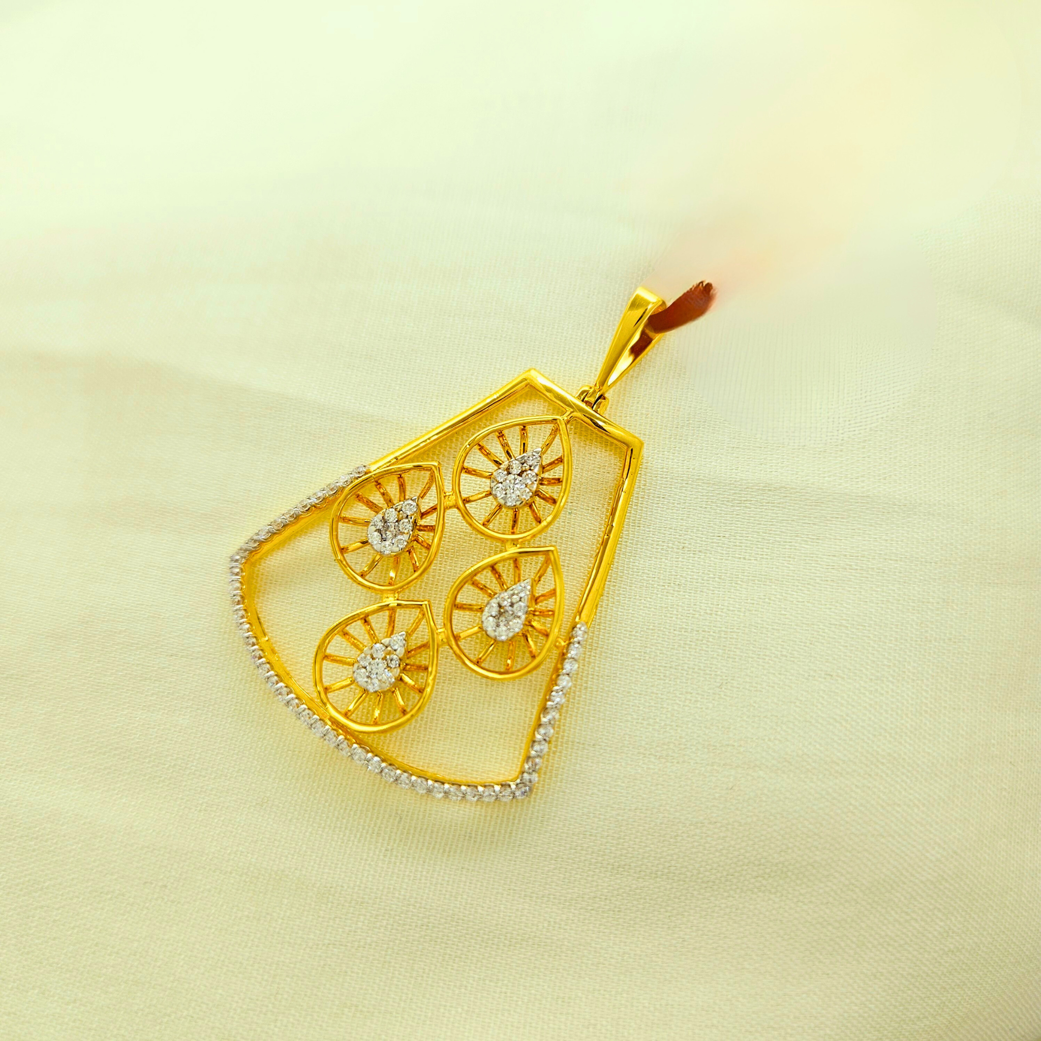 Blossia Pendant