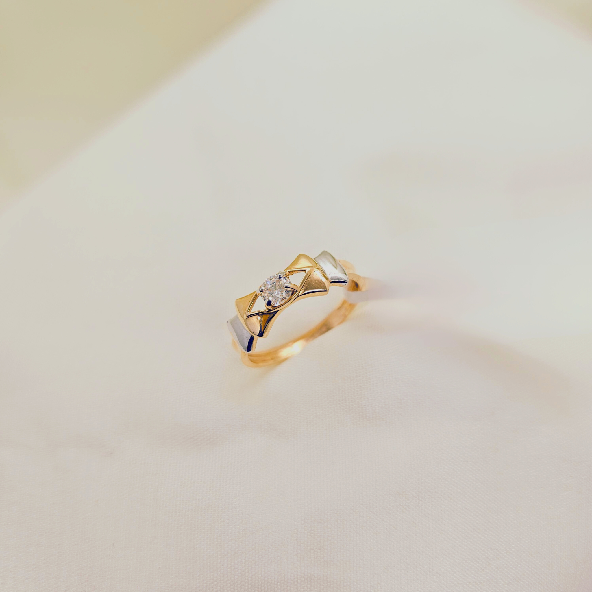 Archesse Ring