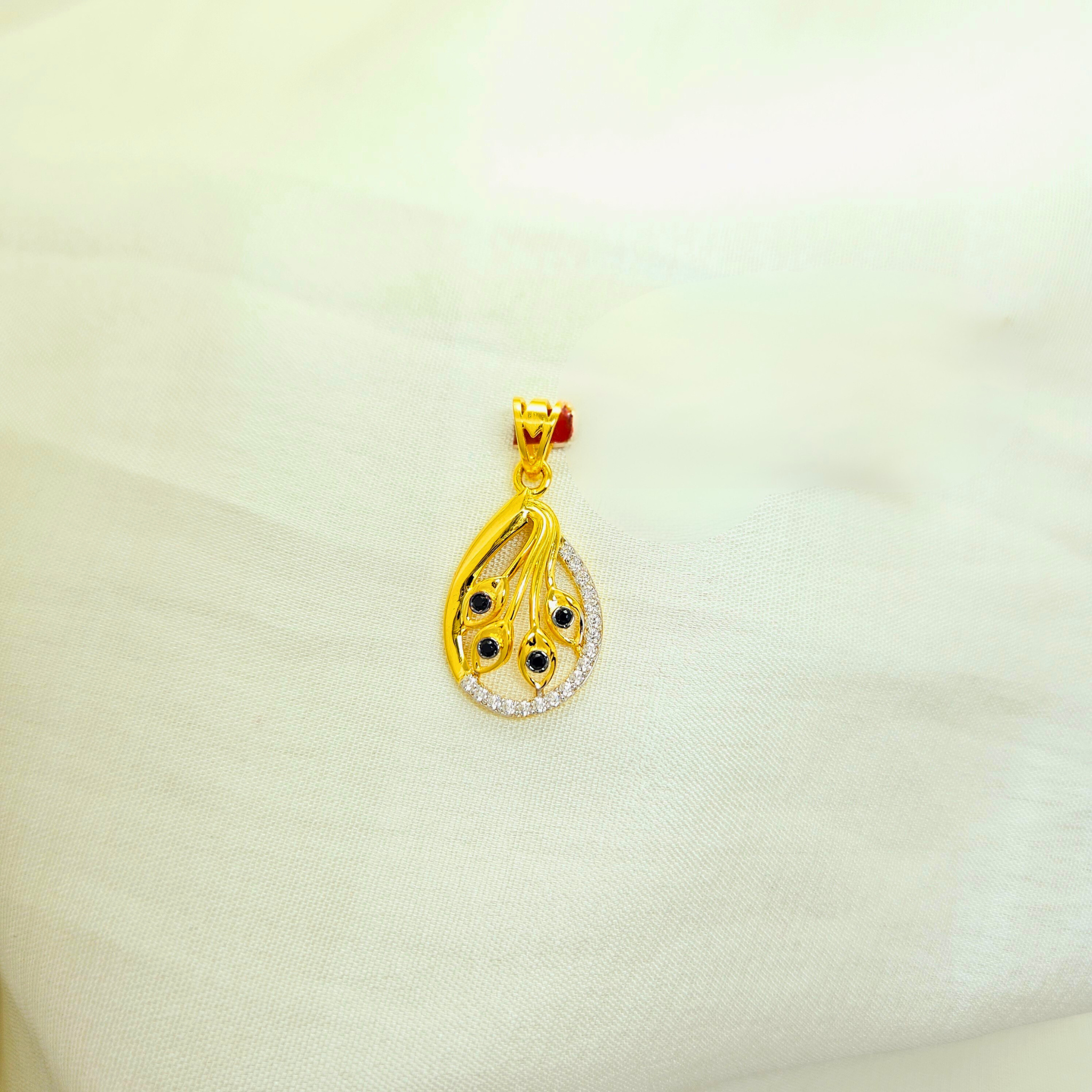 Petralis Pendant