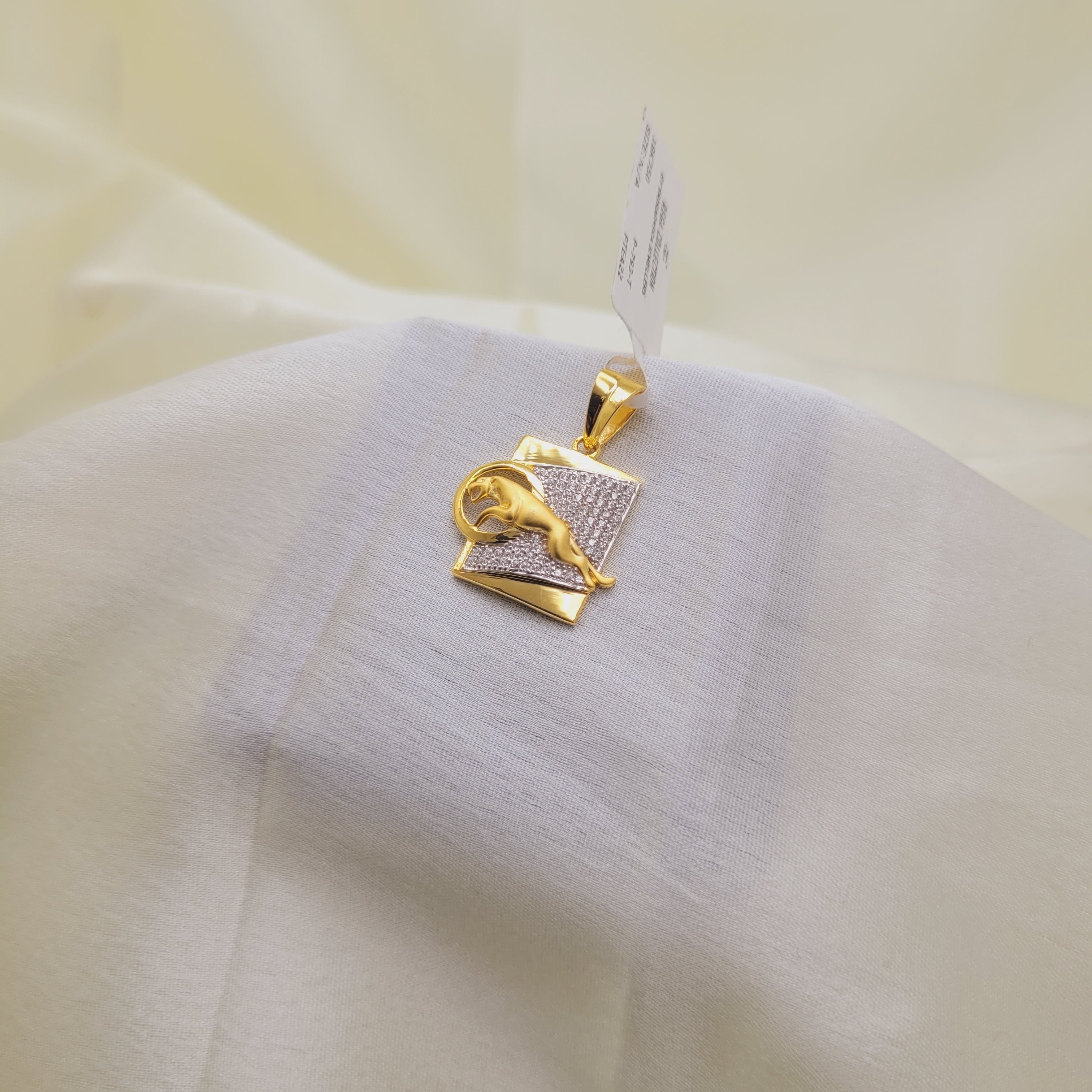 Jaguar Pendant
