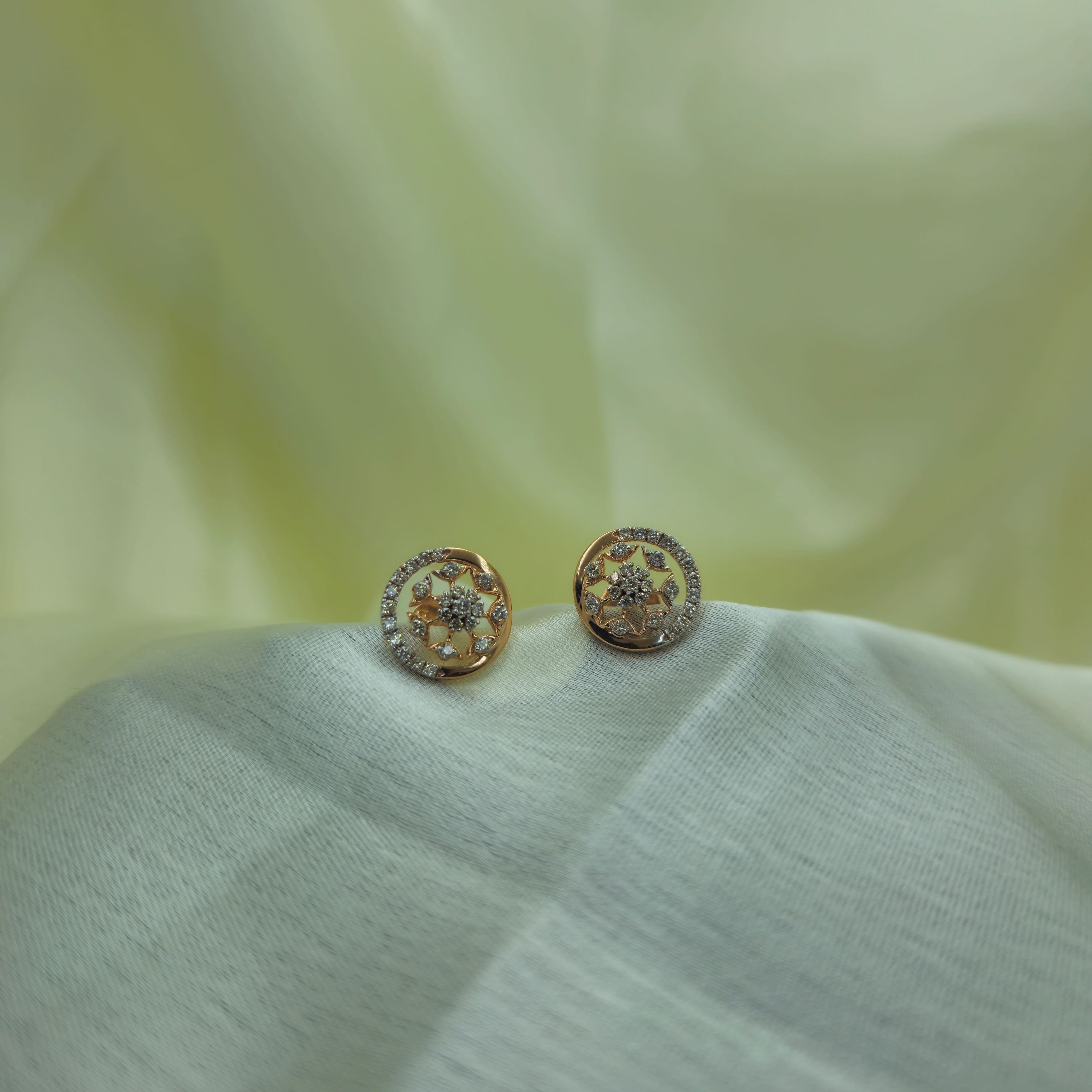 Daisydazzle Earrings