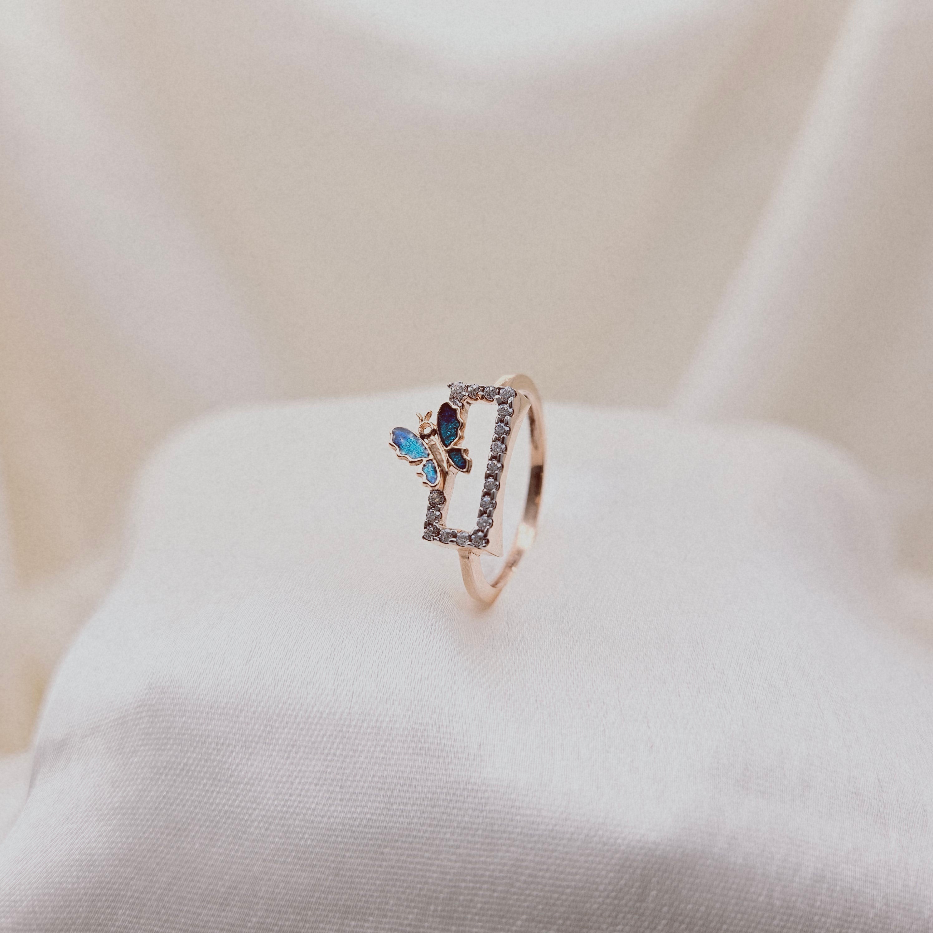Flutterstone Ring