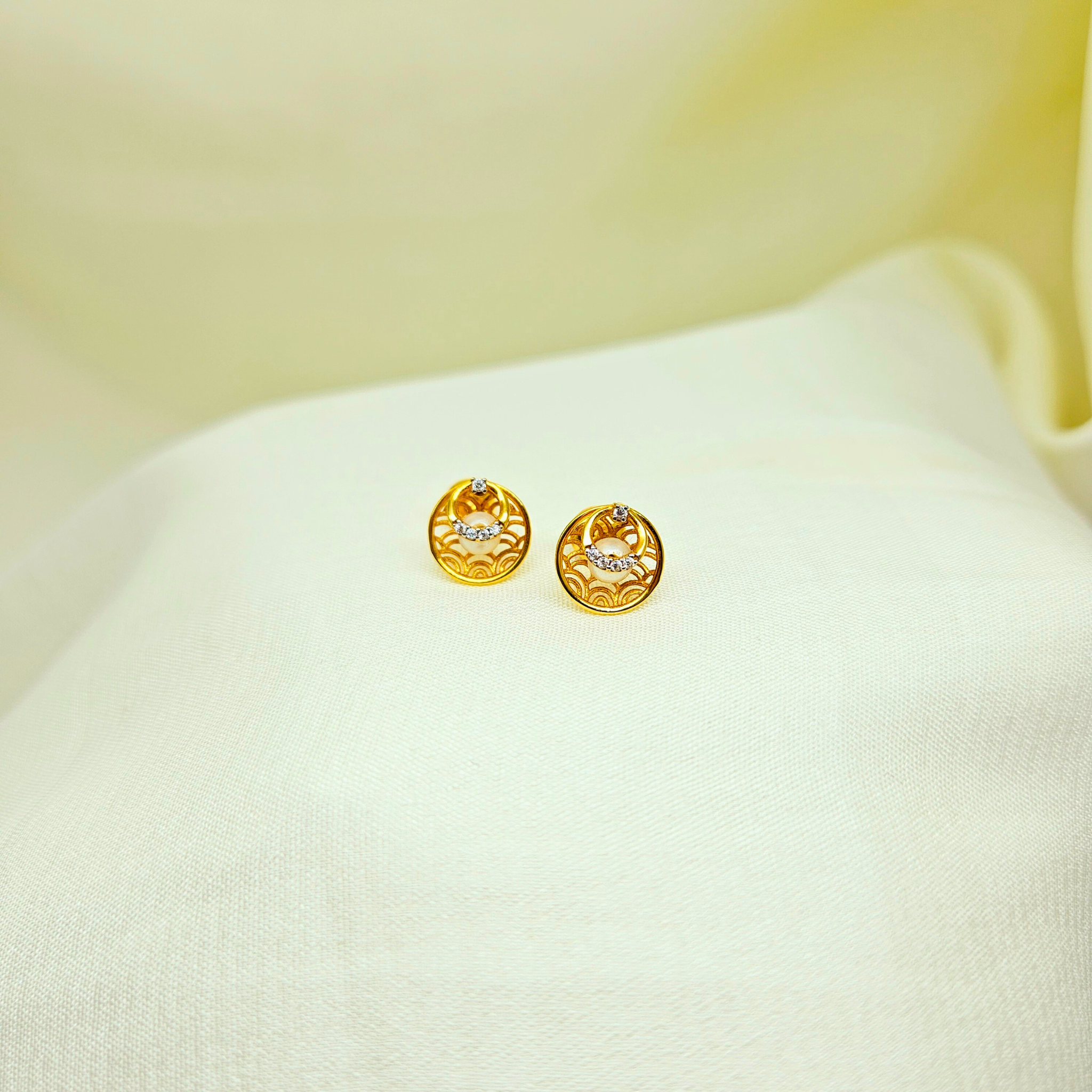 Pearlette Earrings