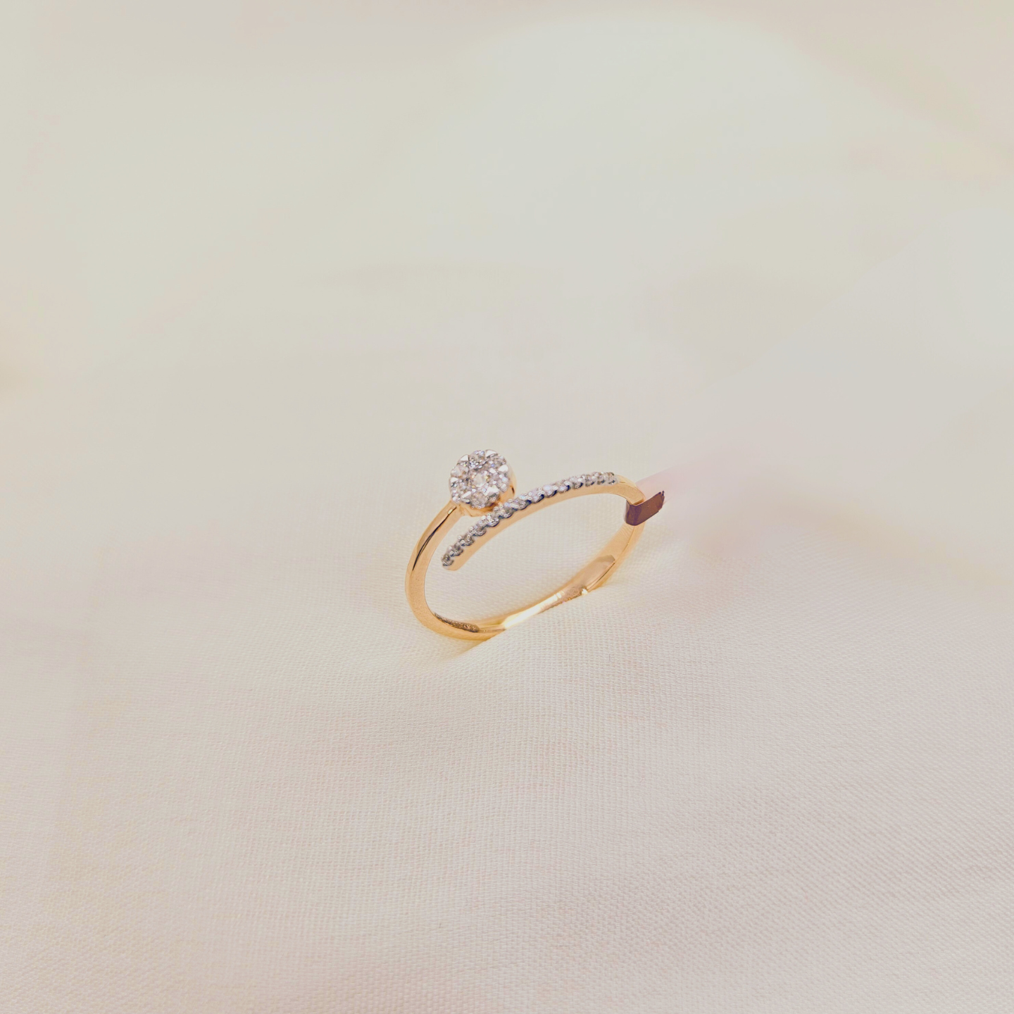 Solumis Ring