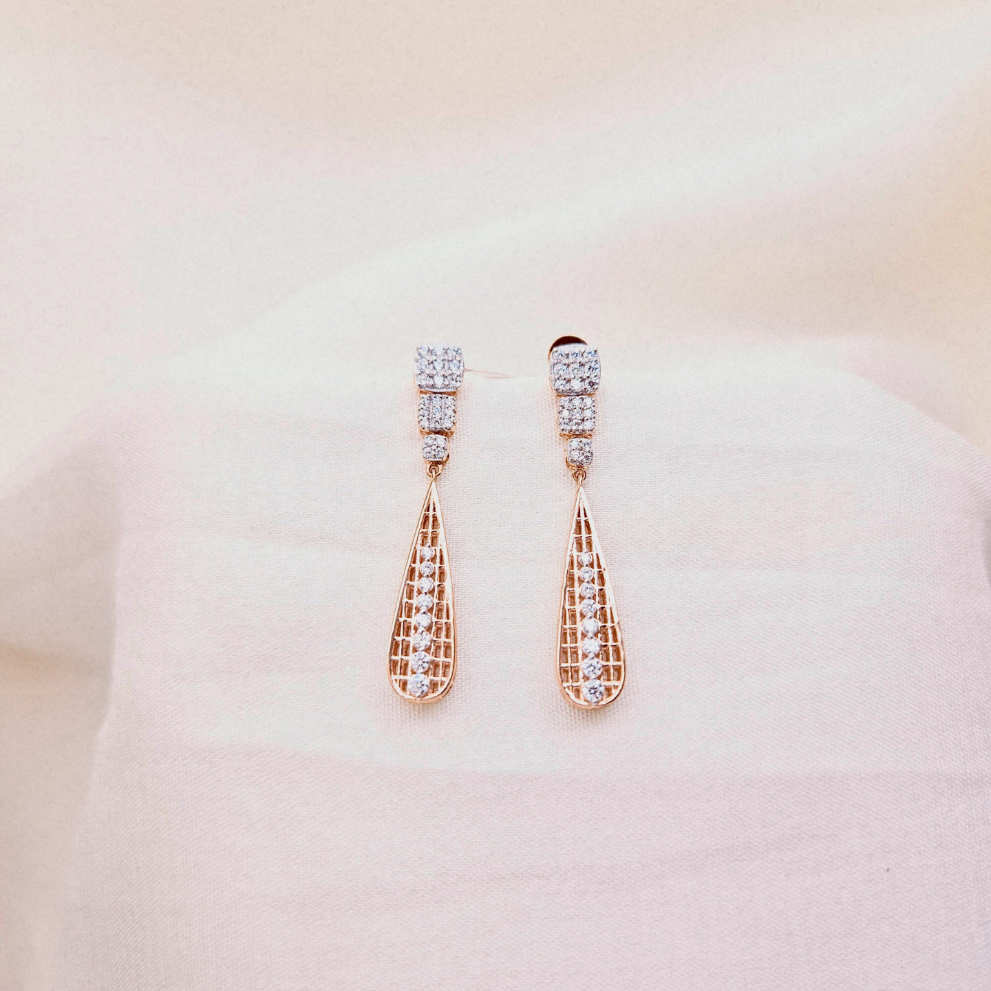 Swayette Earrings