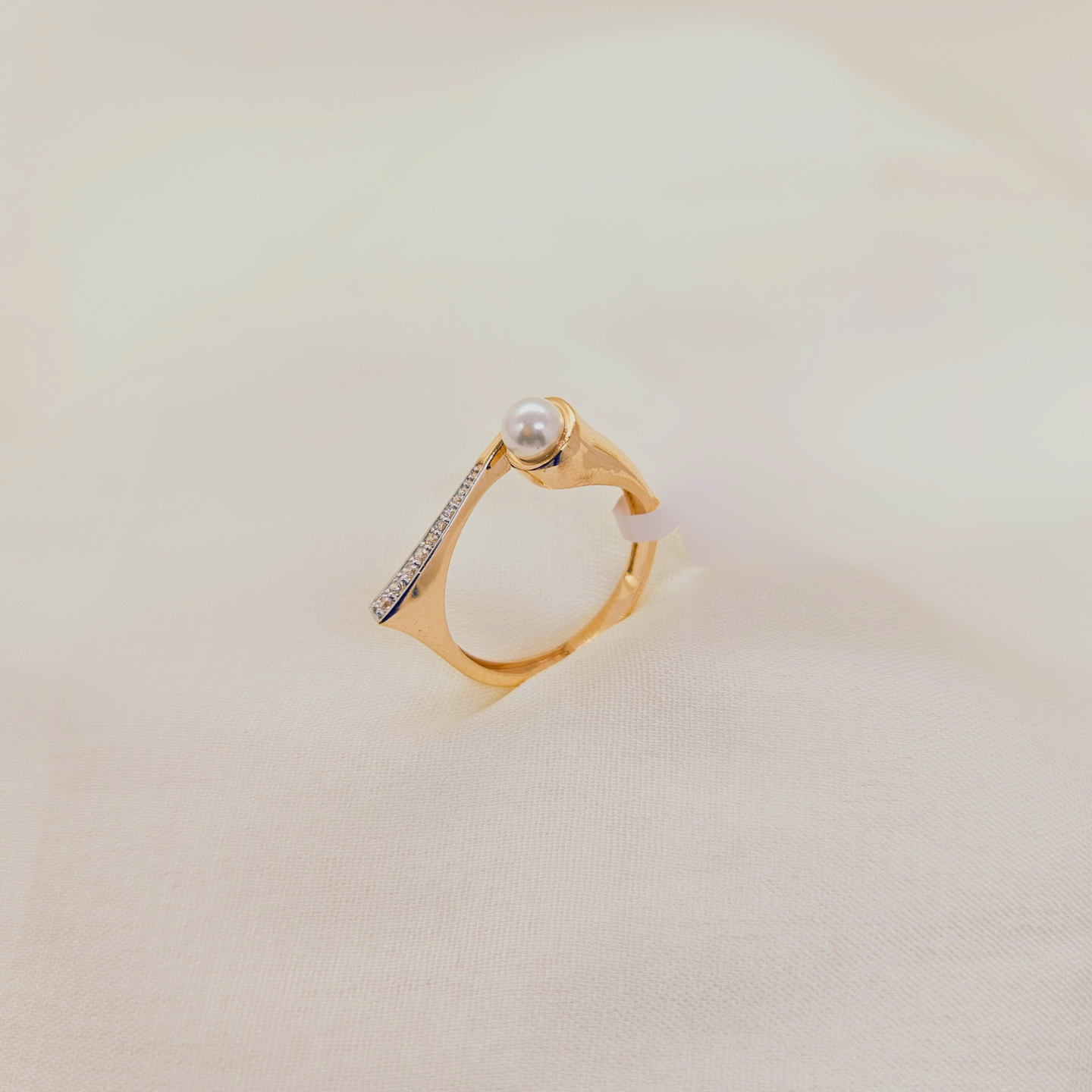 Pearlaire Ring