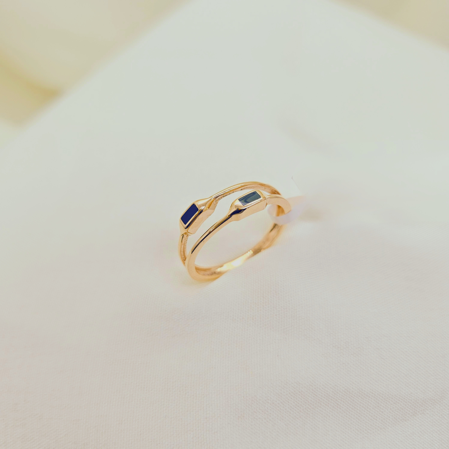 Duoglint Ring