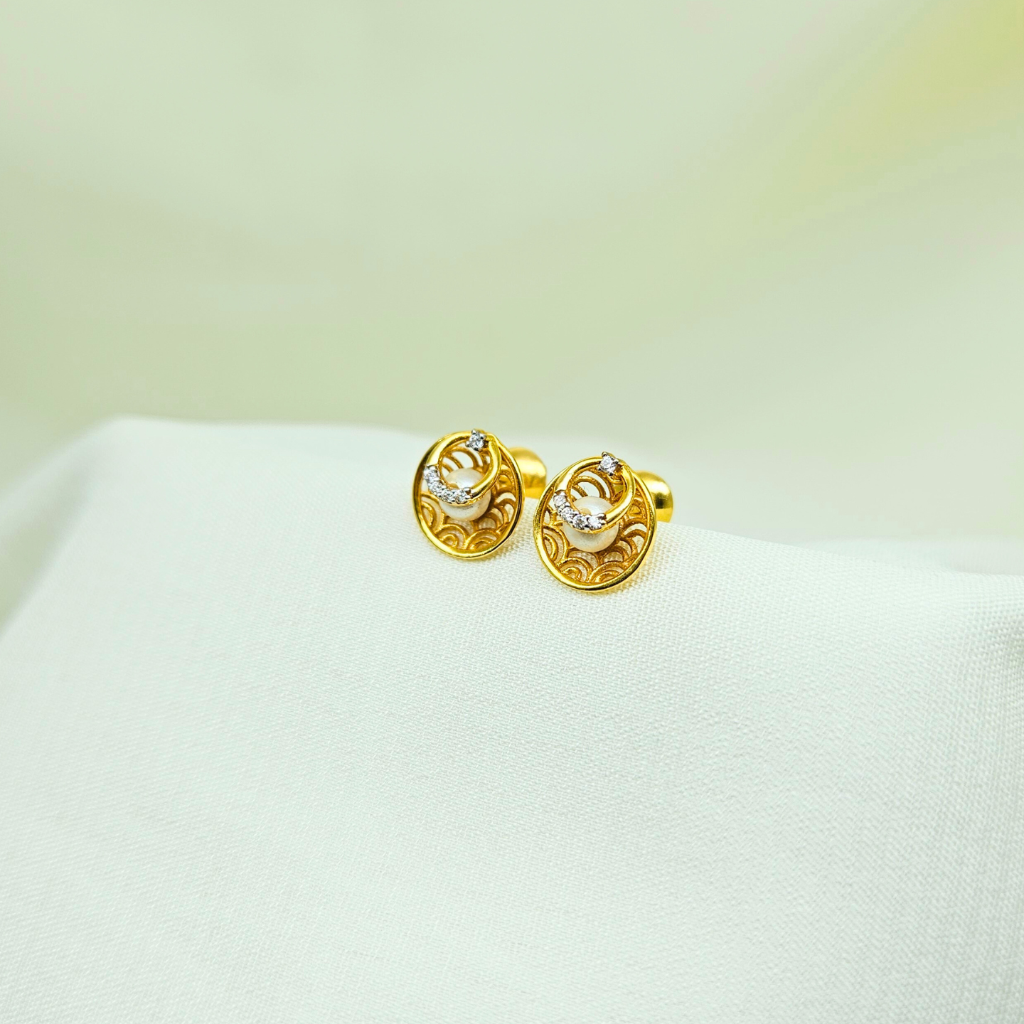 Pearlette Earrings
