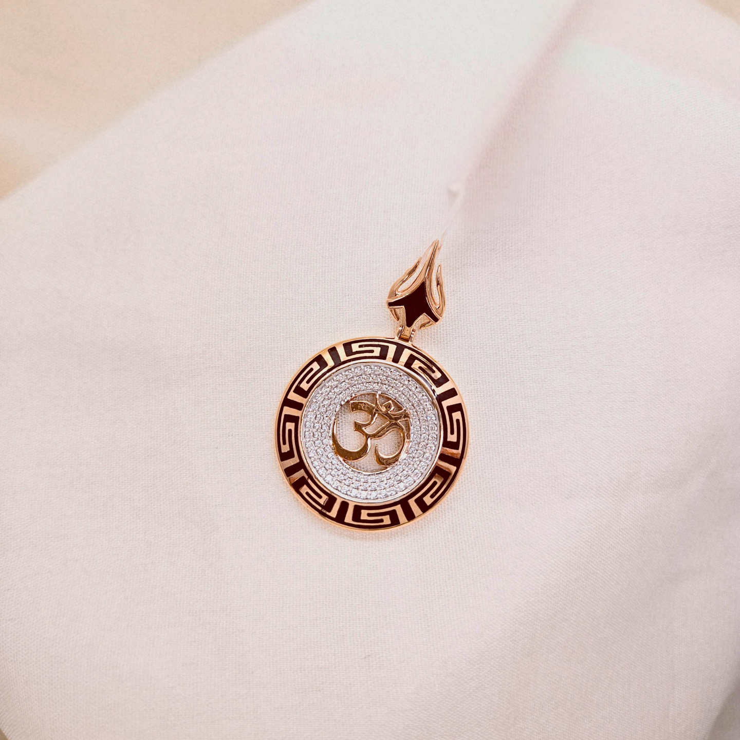 Om Pendant