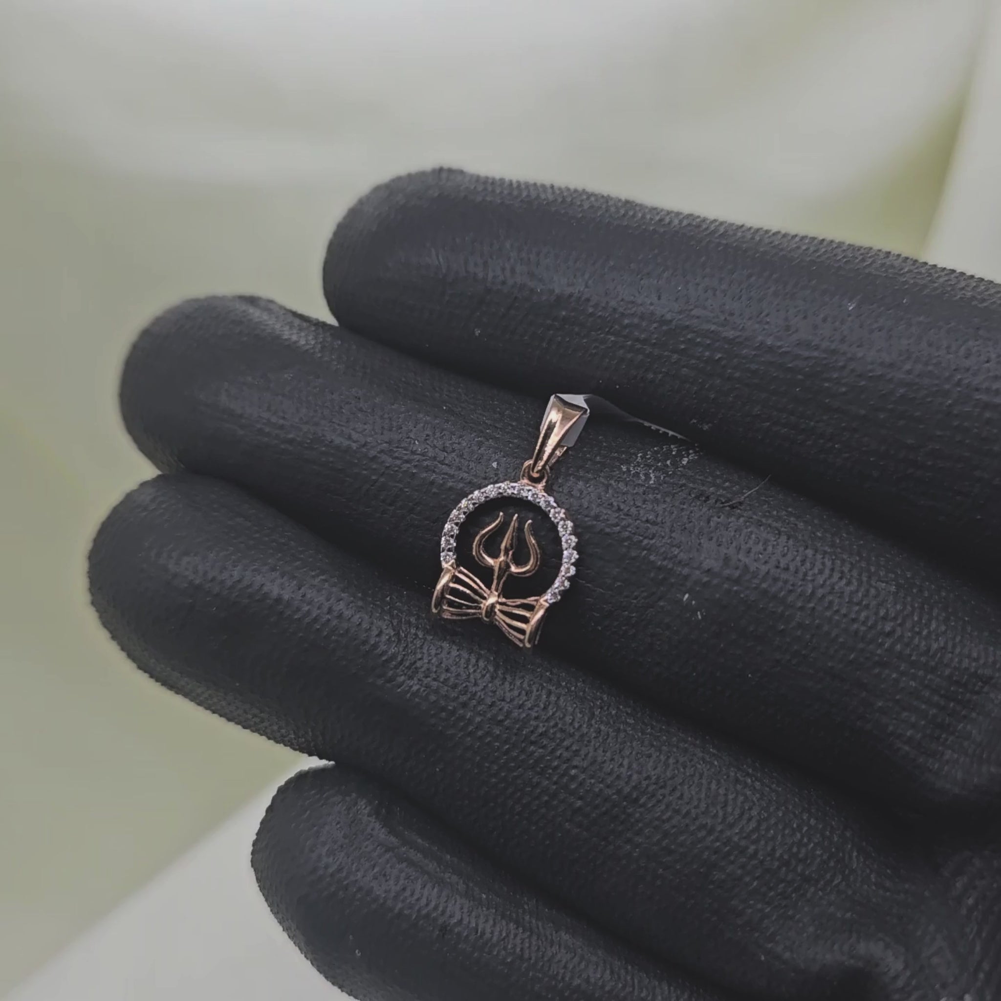 Shivrish Pendant